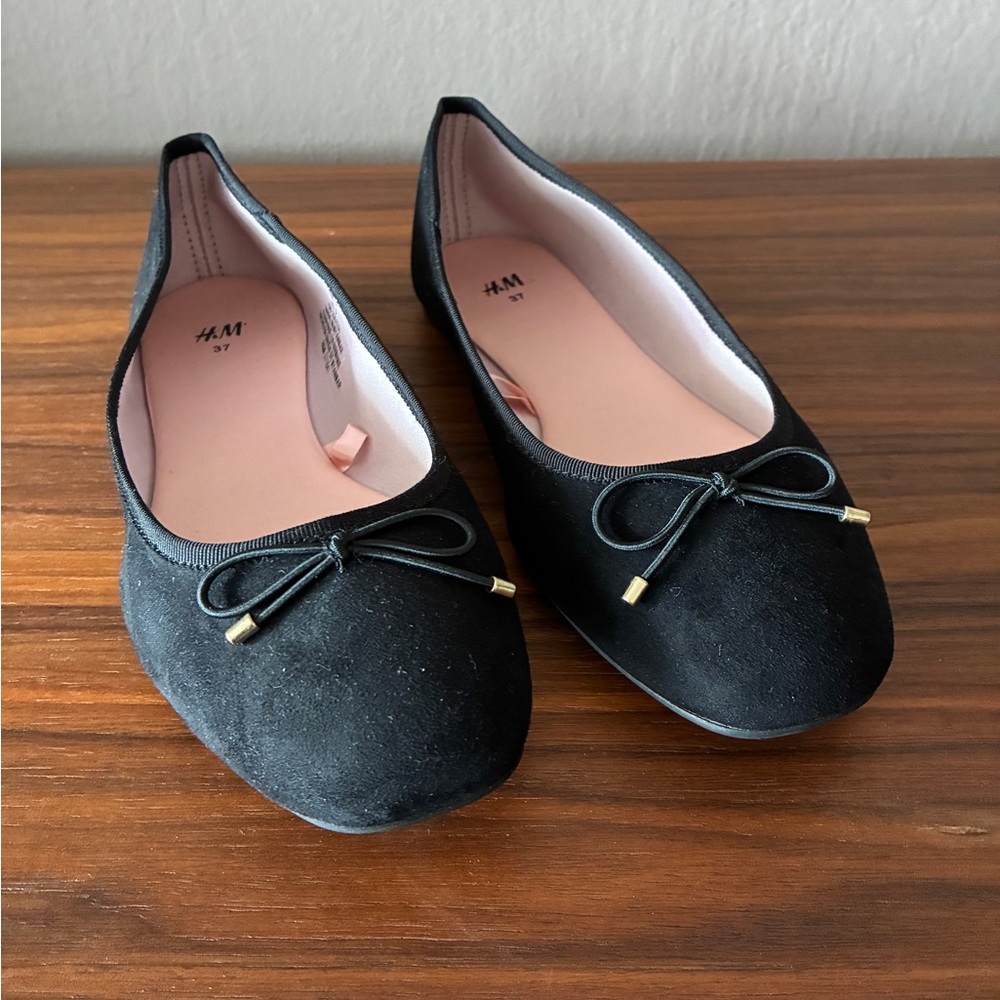 H&M Black Suede Ballet Flats with Bow